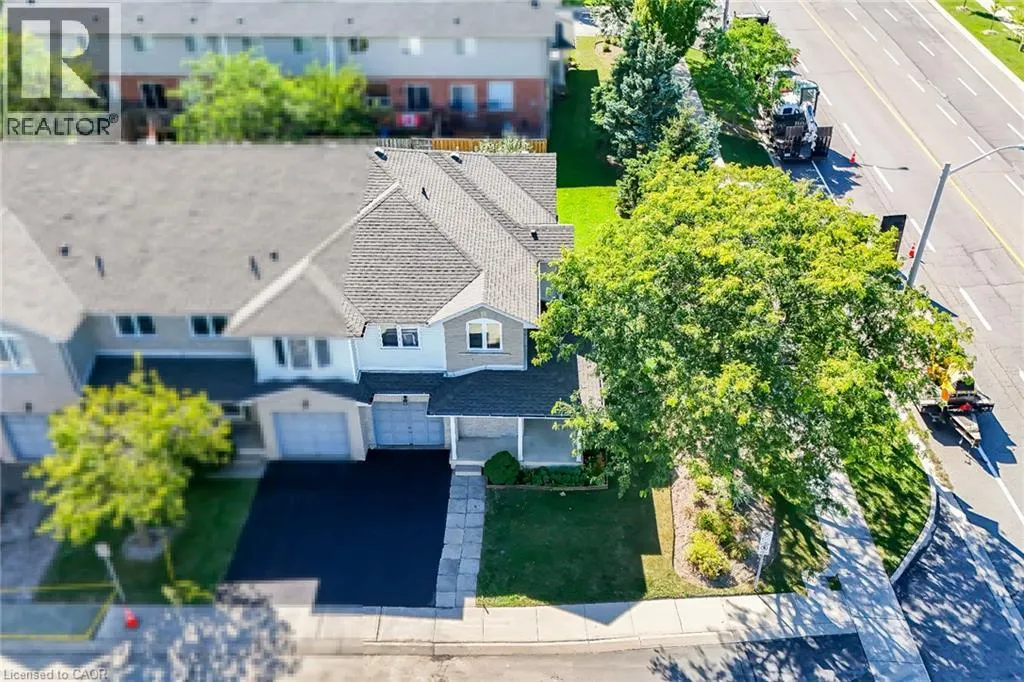 800 PARAMOUNT Drive Unit# 1 #1
