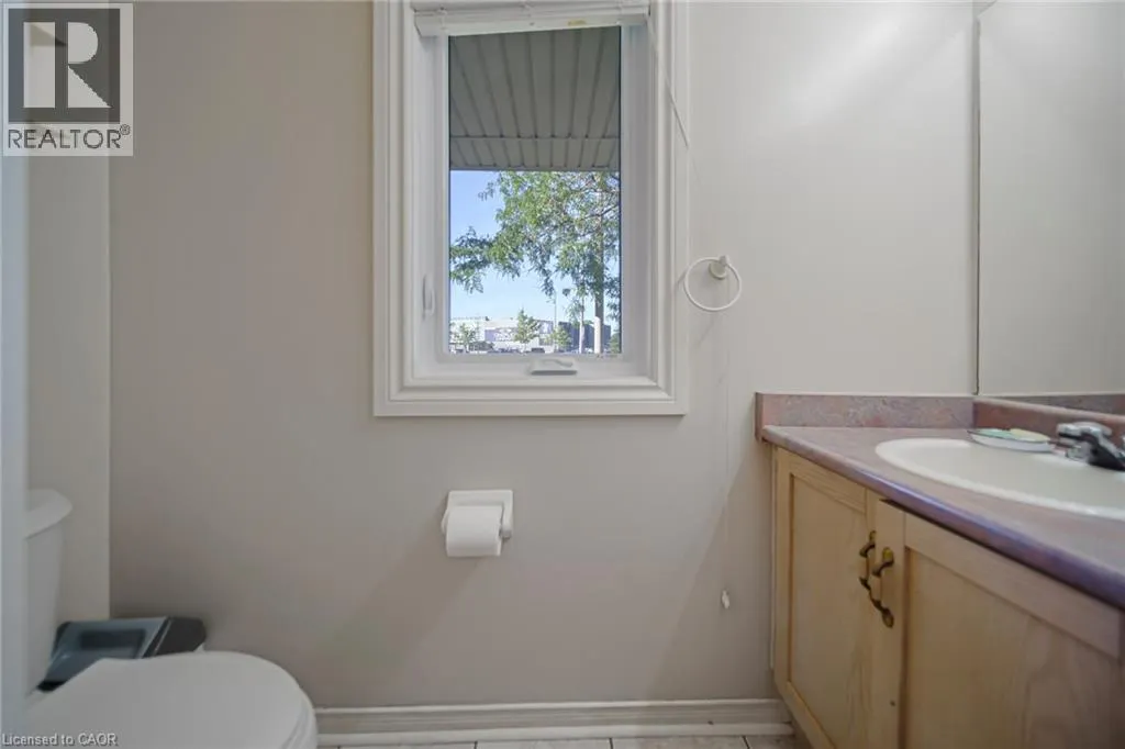 800 PARAMOUNT Drive Unit# 1 #1