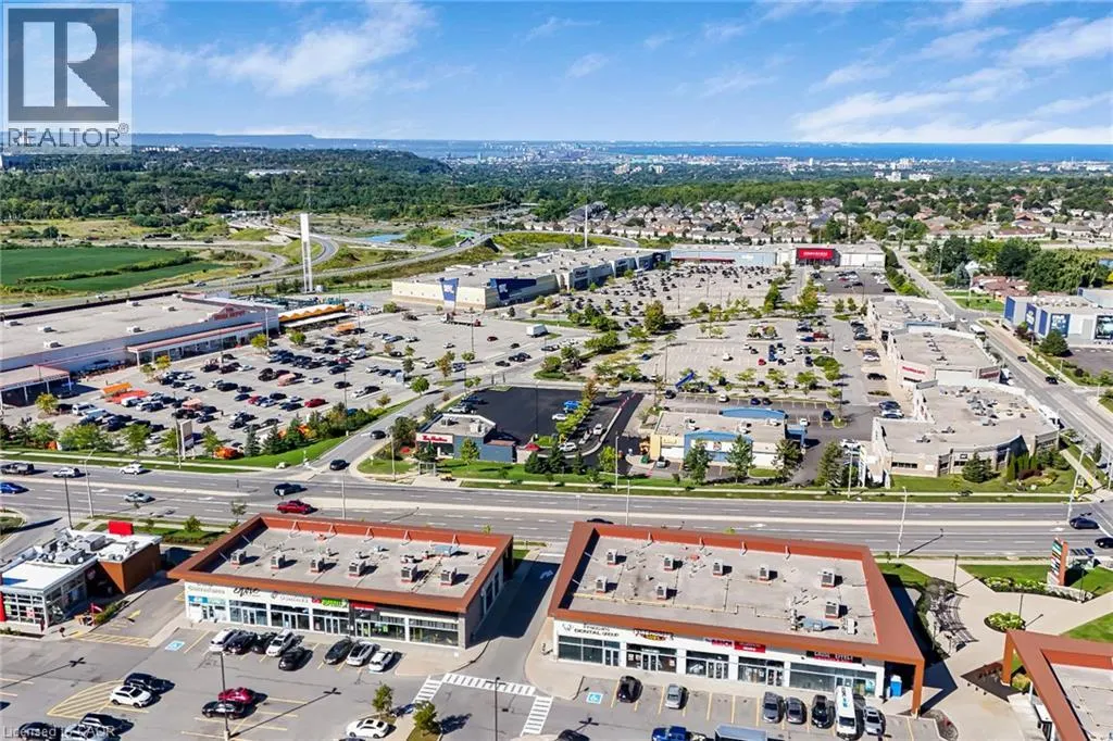 800 PARAMOUNT Drive Unit# 1 #1