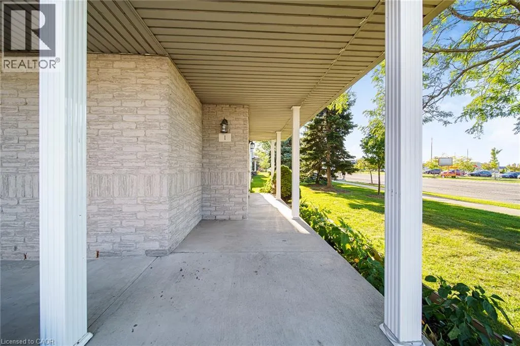 800 PARAMOUNT Drive Unit# 1 #1