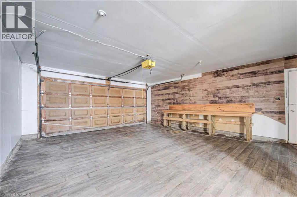 11 BROCK Road S