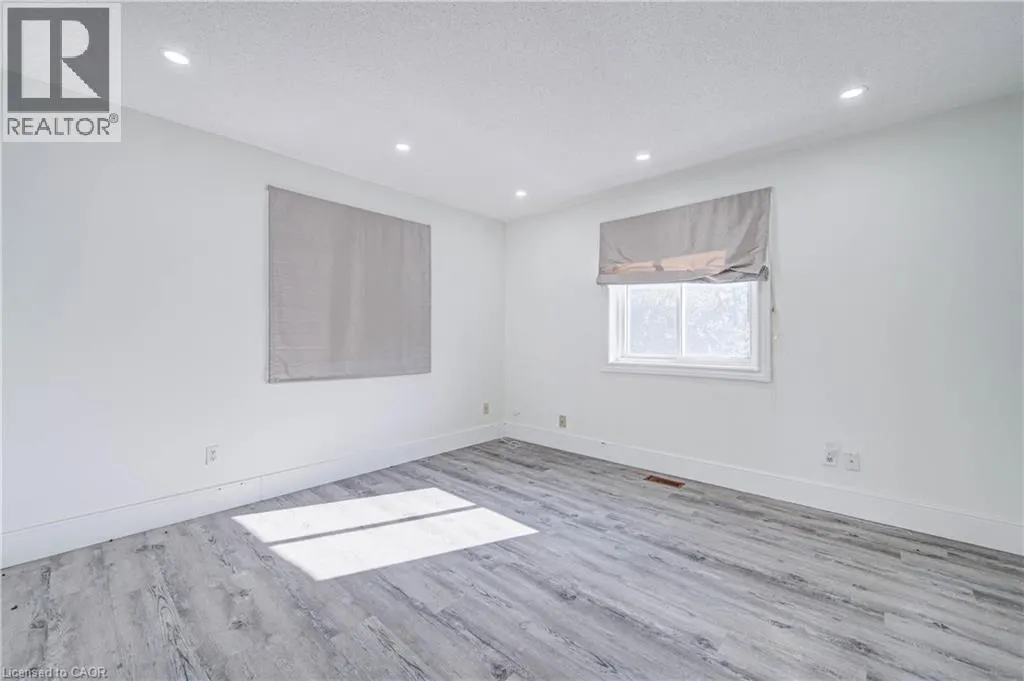 11 BROCK Road S
