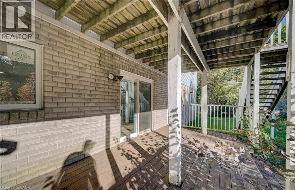 11 BROCK Road S
