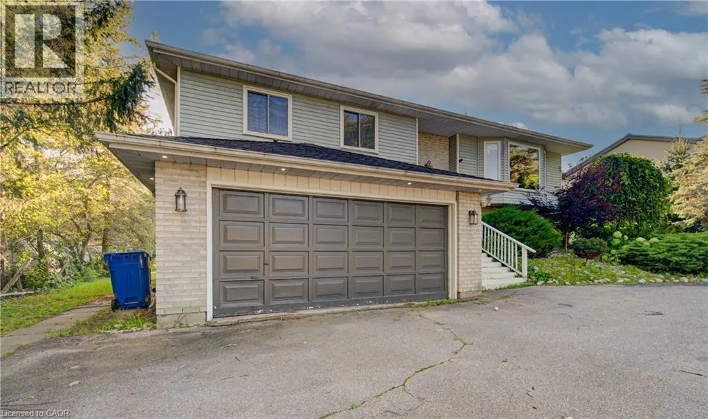 11 BROCK Road S