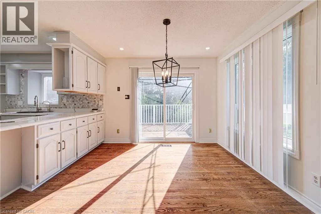 11 BROCK Road S