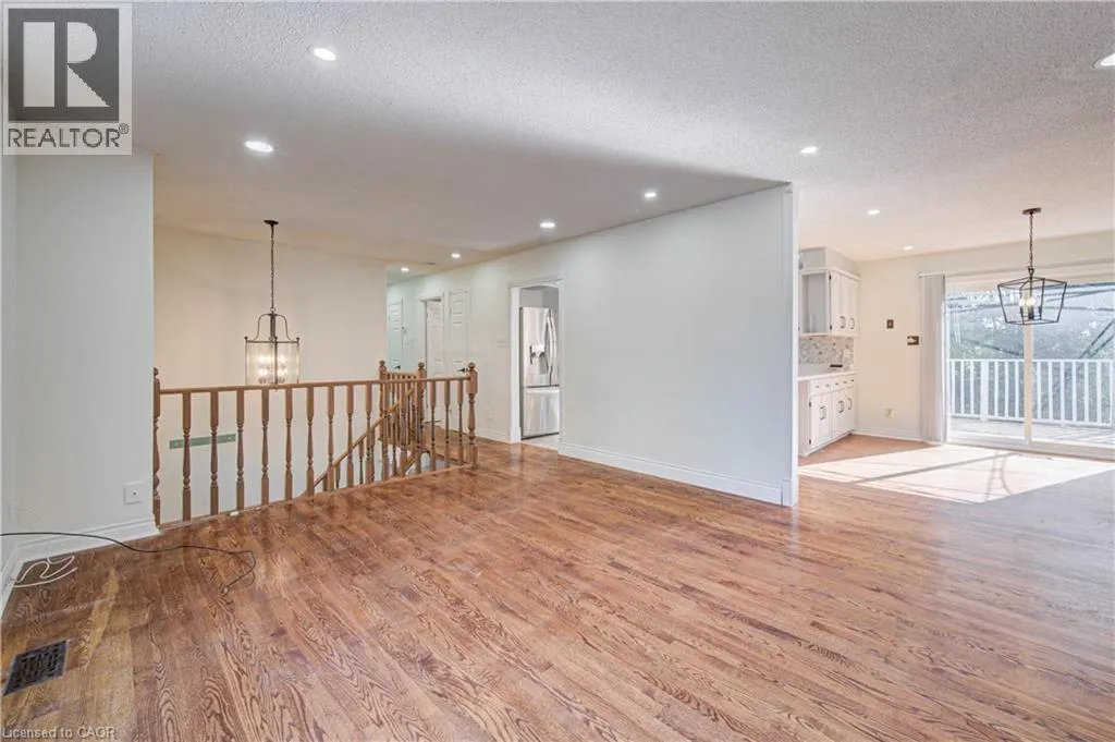 11 BROCK Road S