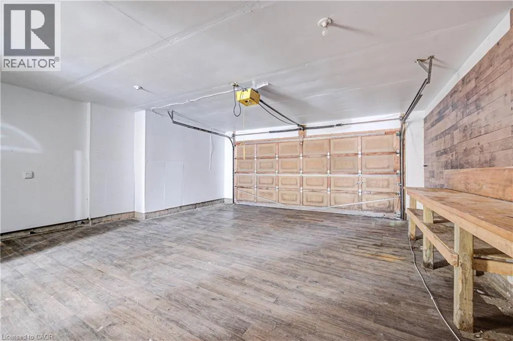 11 BROCK Road S