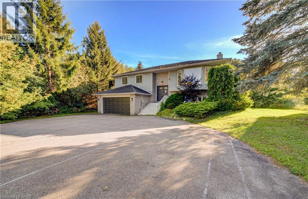 11 BROCK Road S