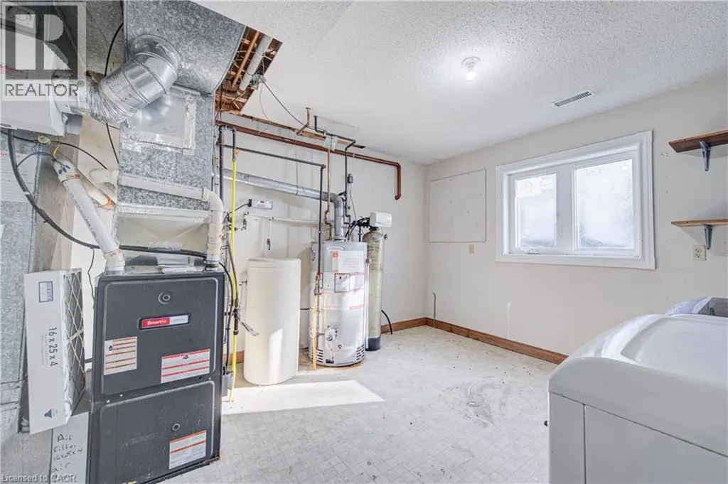 11 BROCK Road S