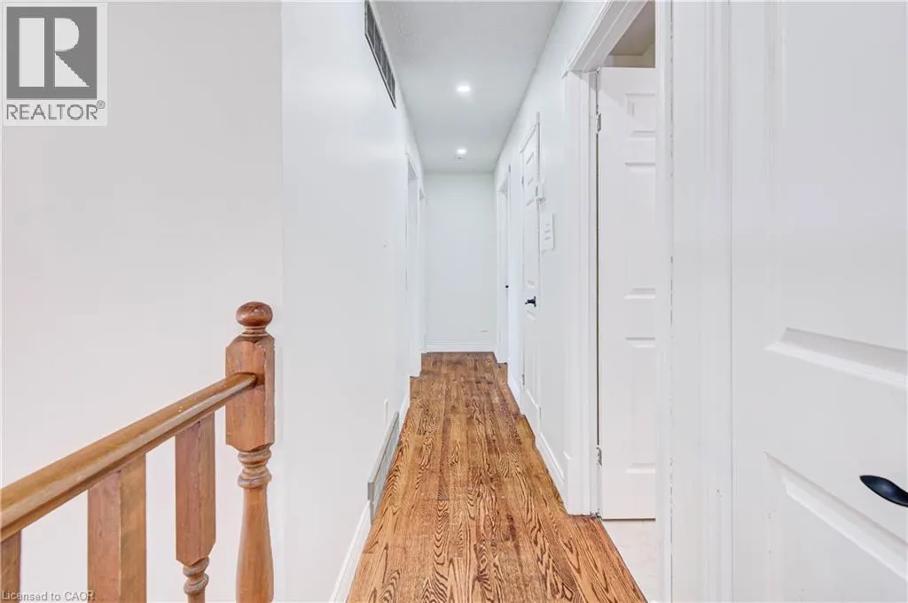 11 BROCK Road S