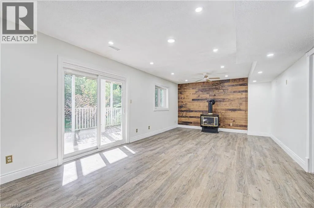 11 BROCK Road S
