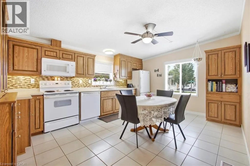 3 WALNUT WAY PVT
