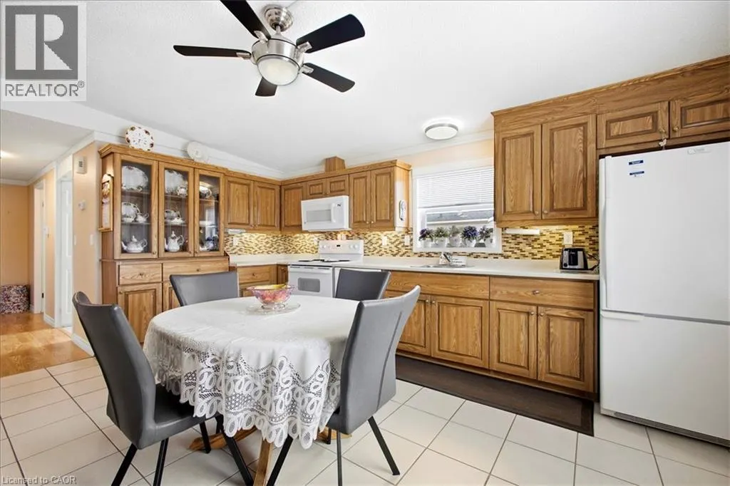 3 WALNUT WAY PVT
