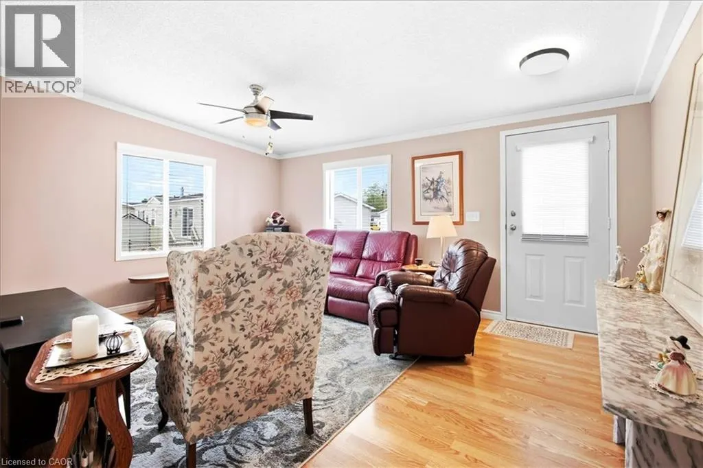 3 WALNUT WAY PVT
