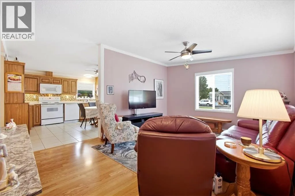3 WALNUT WAY PVT