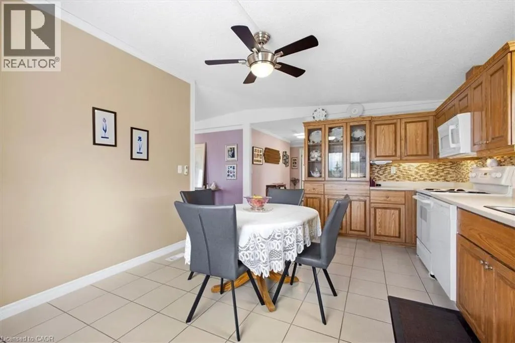 3 WALNUT WAY PVT