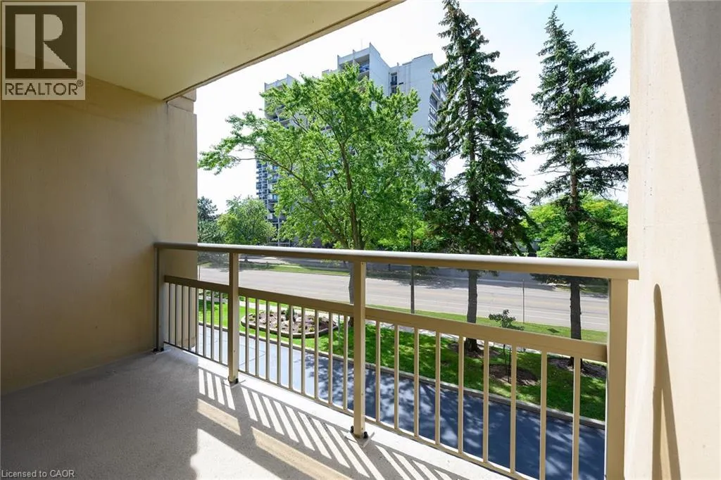 1359 WHITE OAKS Boulevard Unit# 205 #205