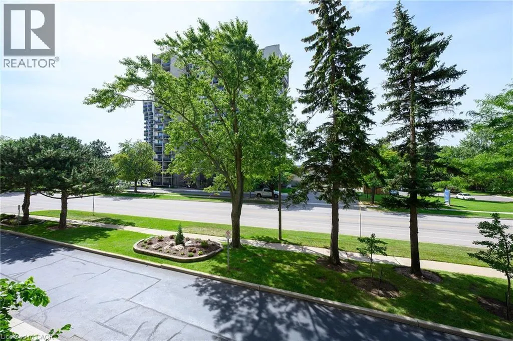 1359 WHITE OAKS Boulevard Unit# 205 #205