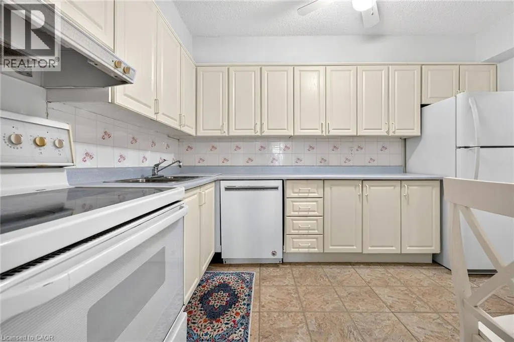 1359 WHITE OAKS Boulevard Unit# 205 #205