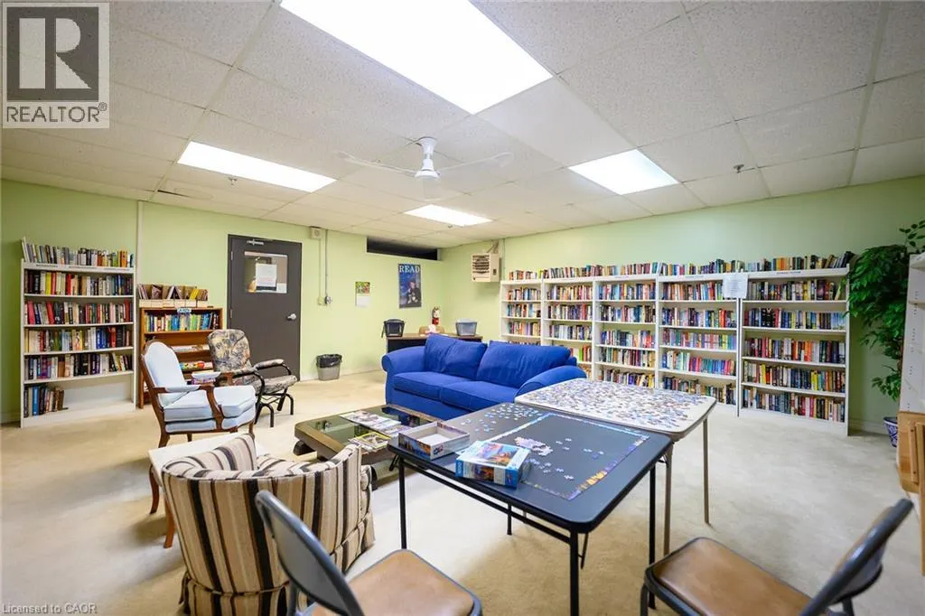 1359 WHITE OAKS Boulevard Unit# 205 #205