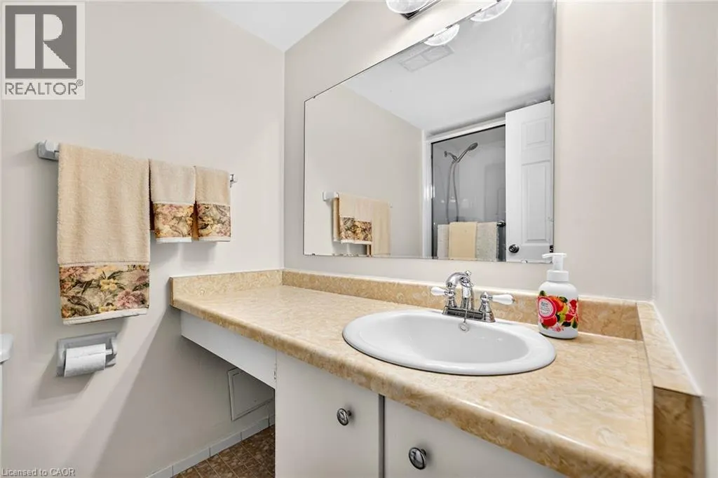 1359 WHITE OAKS Boulevard Unit# 205 #205