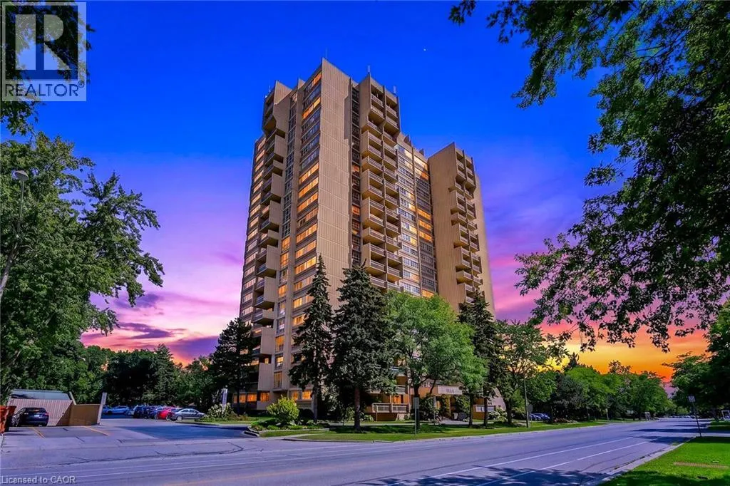 1359 WHITE OAKS Boulevard Unit# 205 #205