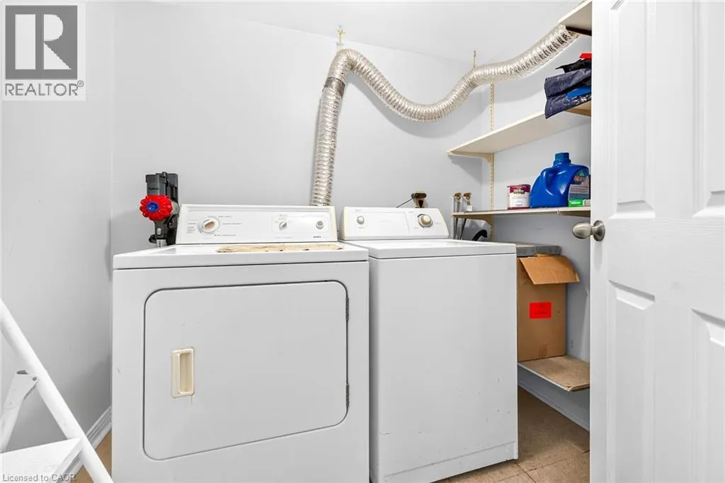 1359 WHITE OAKS Boulevard Unit# 205 #205