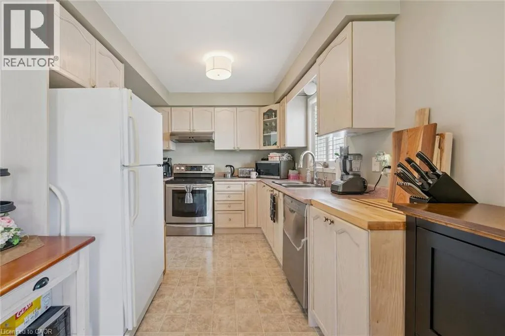 240 HILLTOP Drive