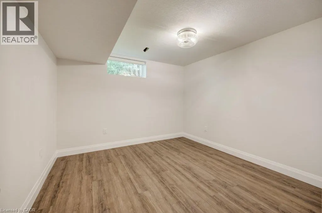 6542 ELLIS Road