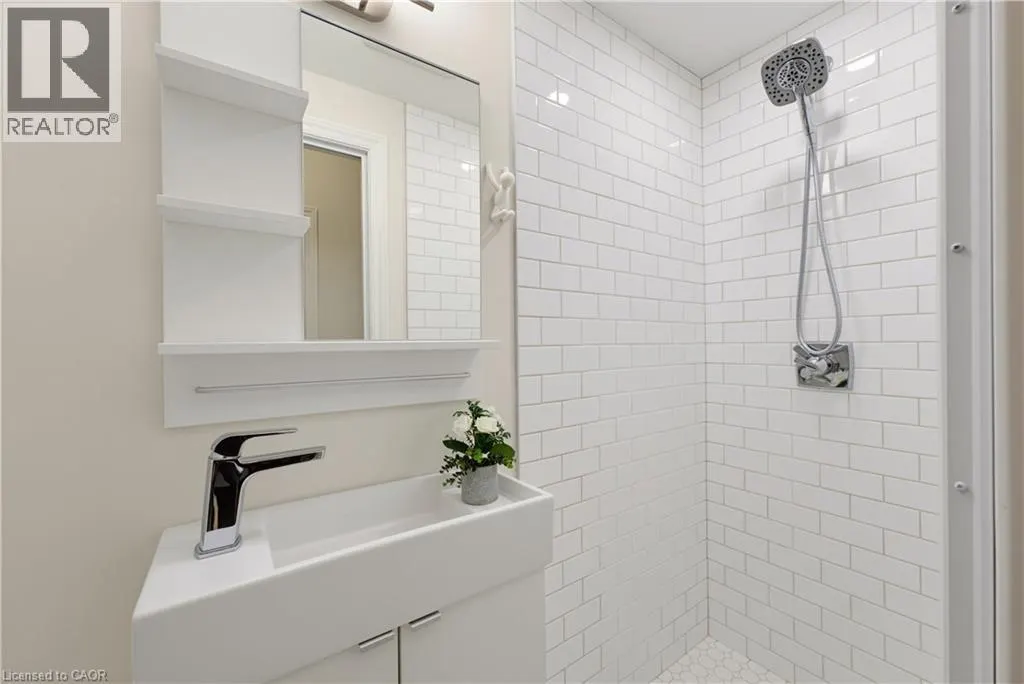 225 BENJAMIN Road Unit# 64 #64
