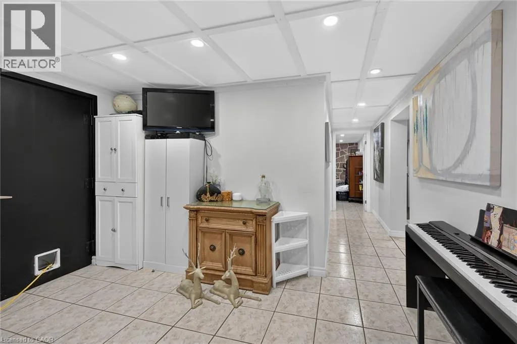7 GLEN ALLEN Drive