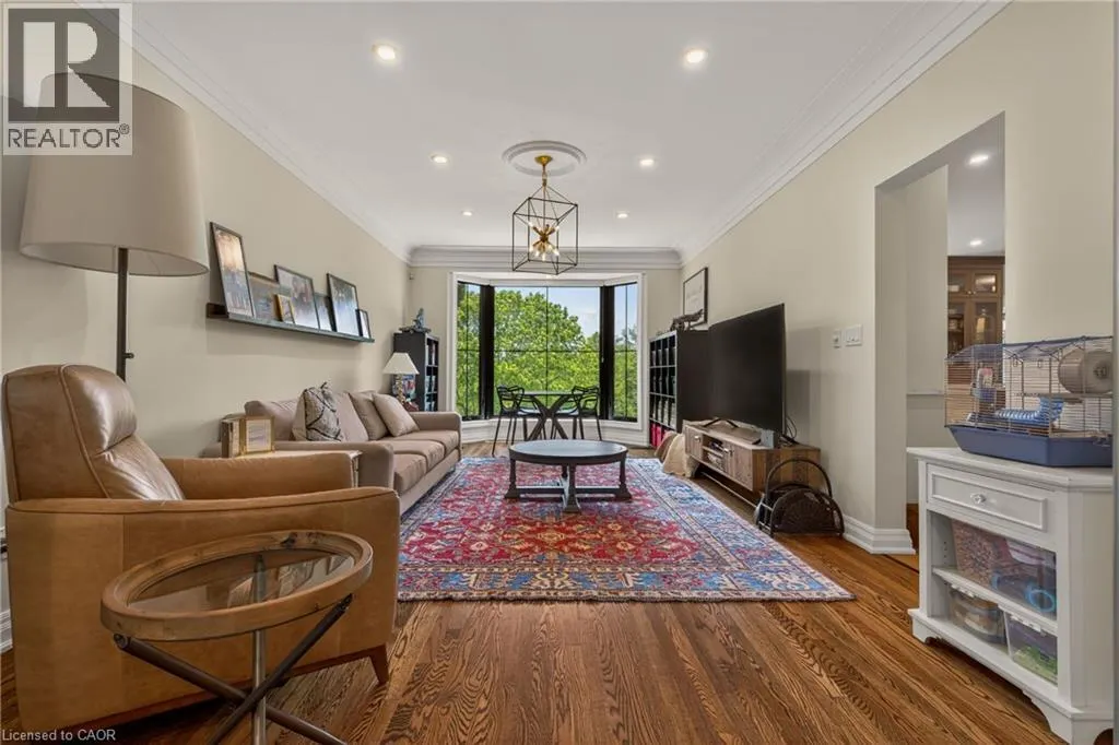 120 JEROME PARK Drive