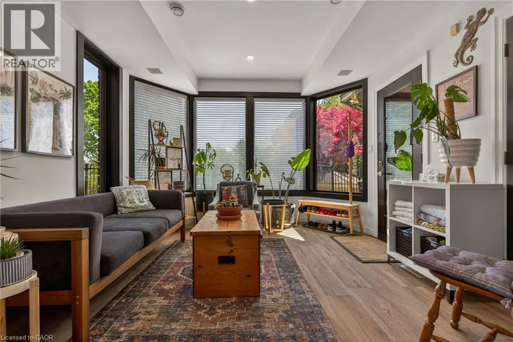 120 JEROME PARK Drive