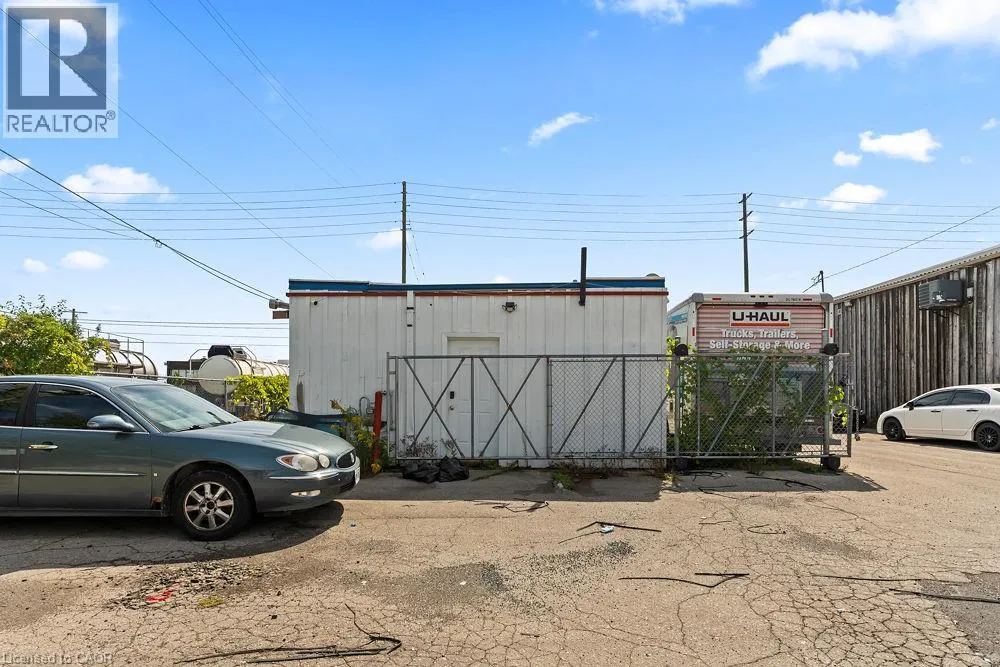 57 STEELES Avenue E
