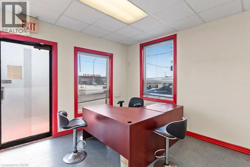 57 STEELES Avenue E