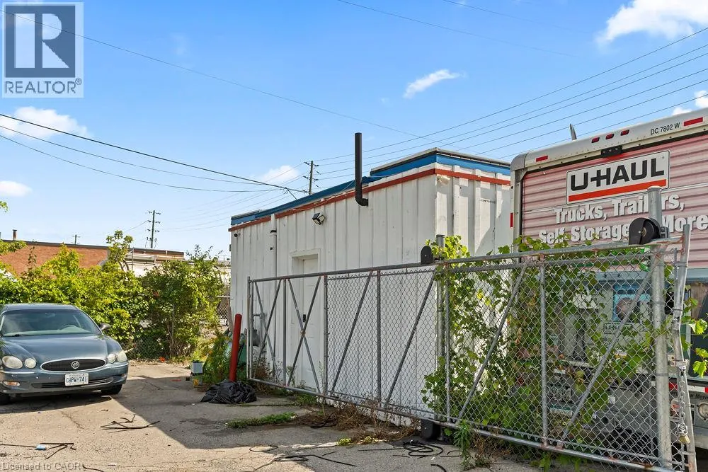 57 STEELES Avenue E