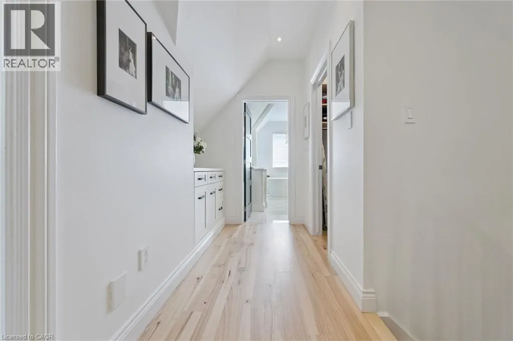 263 PLAINS Road W Unit# 5 #5