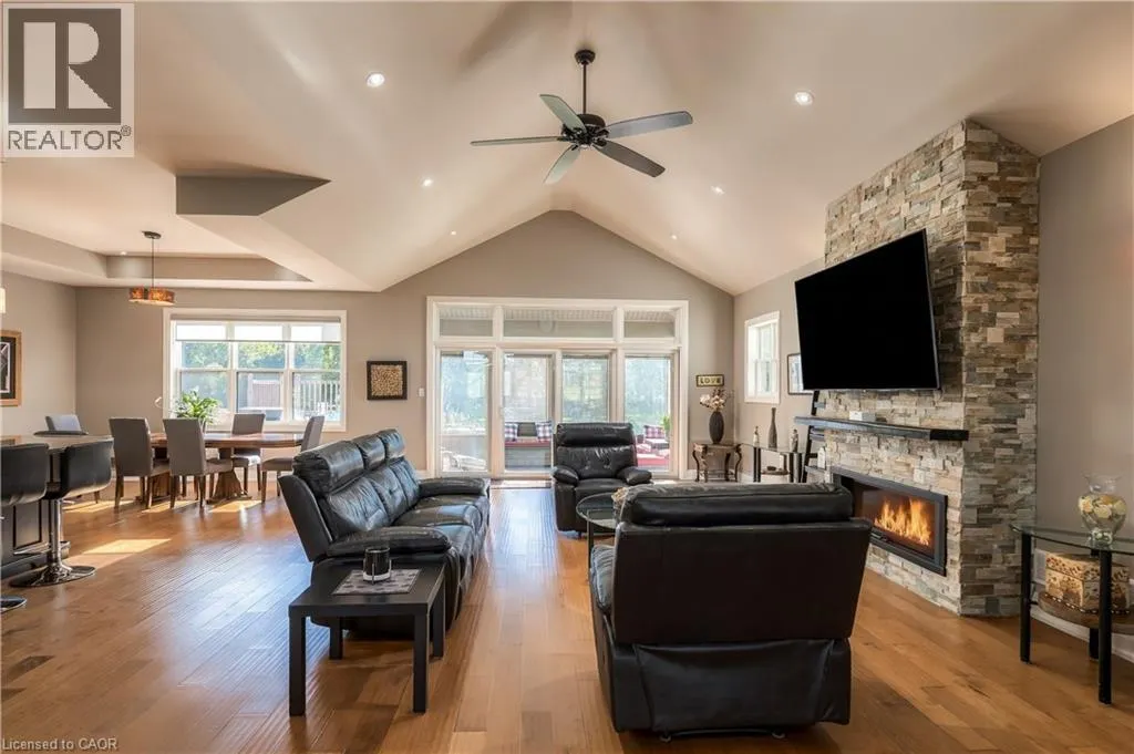 3265 MOUNTAIN Road