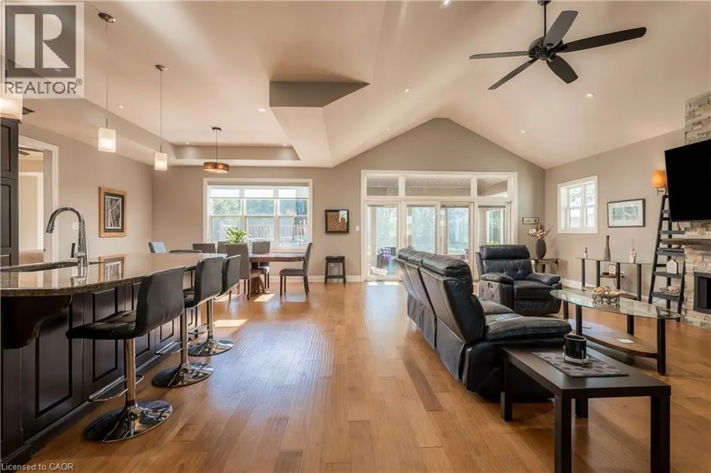 3265 MOUNTAIN Road