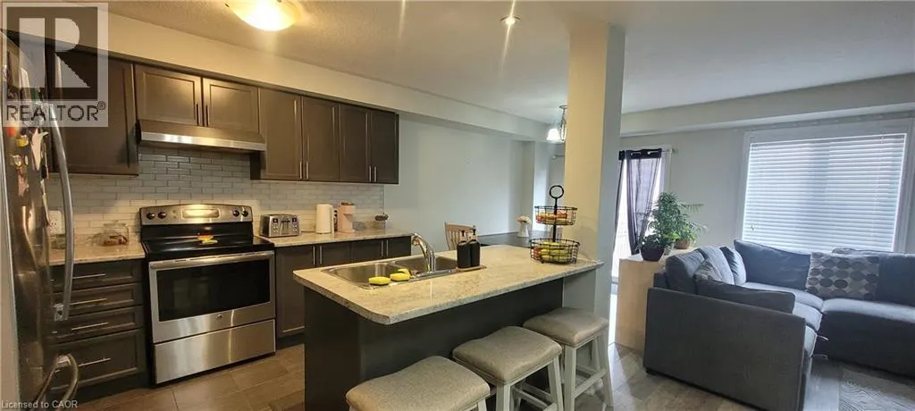 90 BLOOM Crescent