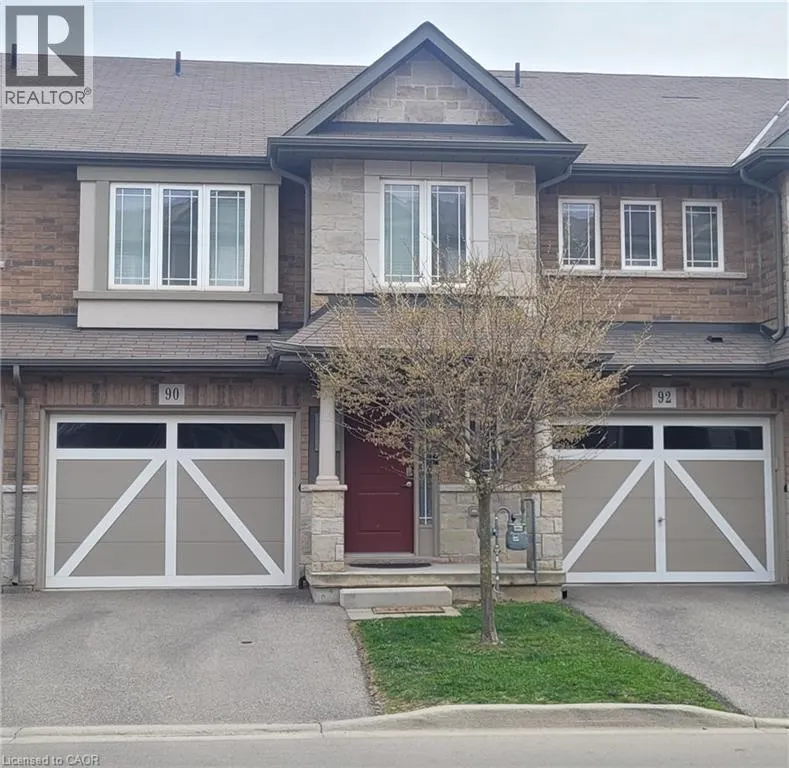 90 BLOOM Crescent