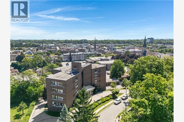 26 WENTWORTH Avenue Unit# 2 S