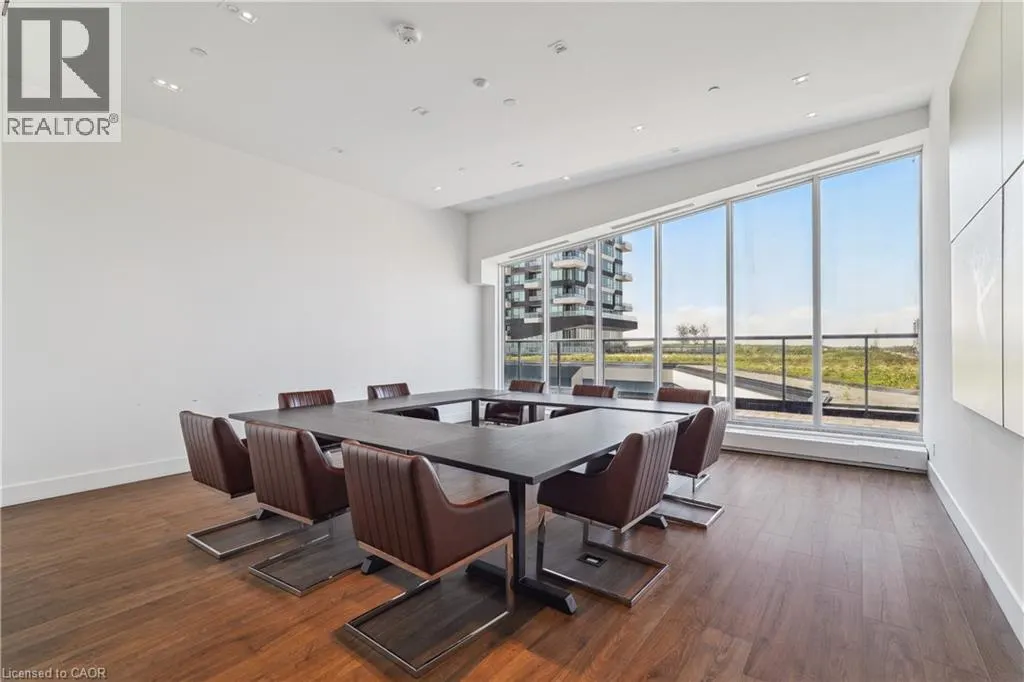 297 OAK WALK Drive Unit# 1605 #1605