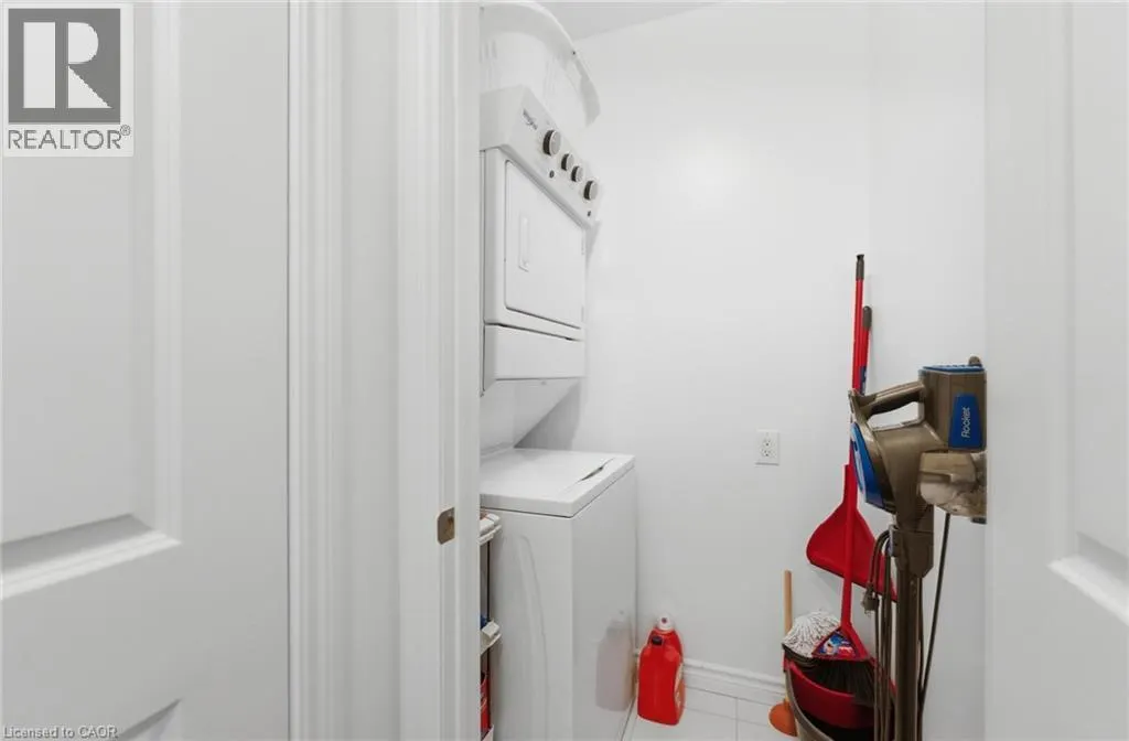 460 DUNDAS Street E Unit# 112 #112