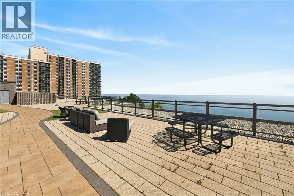 35 SOUTHSHORE Crescent Unit# 122 #122