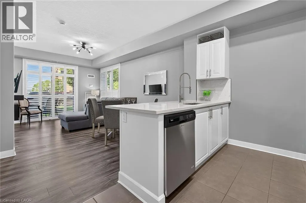 35 SOUTHSHORE Crescent Unit# 122 #122