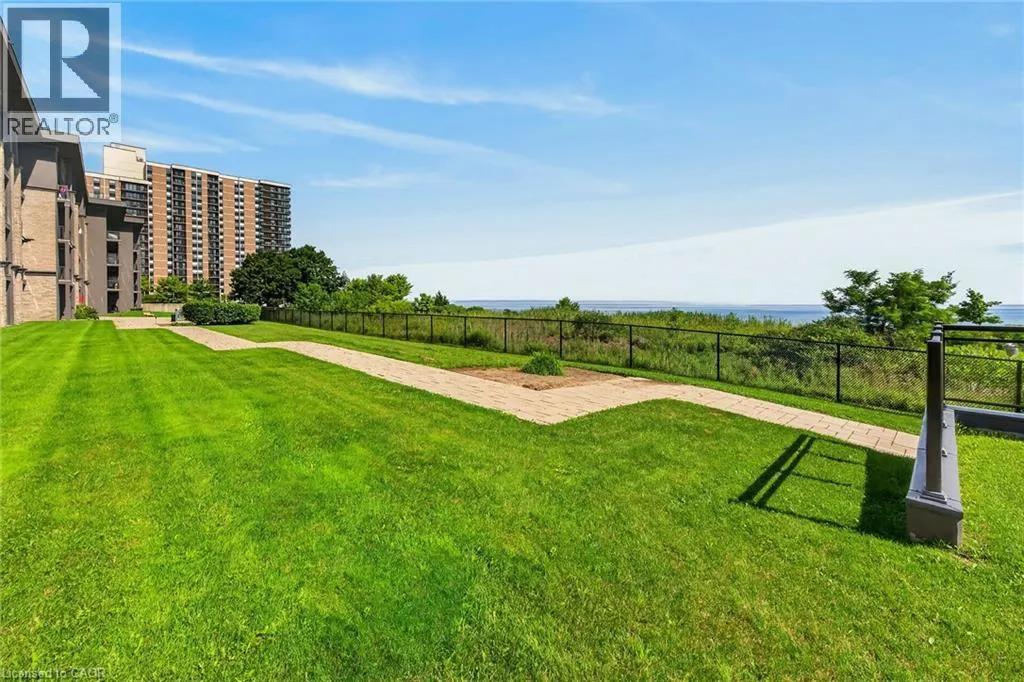 35 SOUTHSHORE Crescent Unit# 122 #122