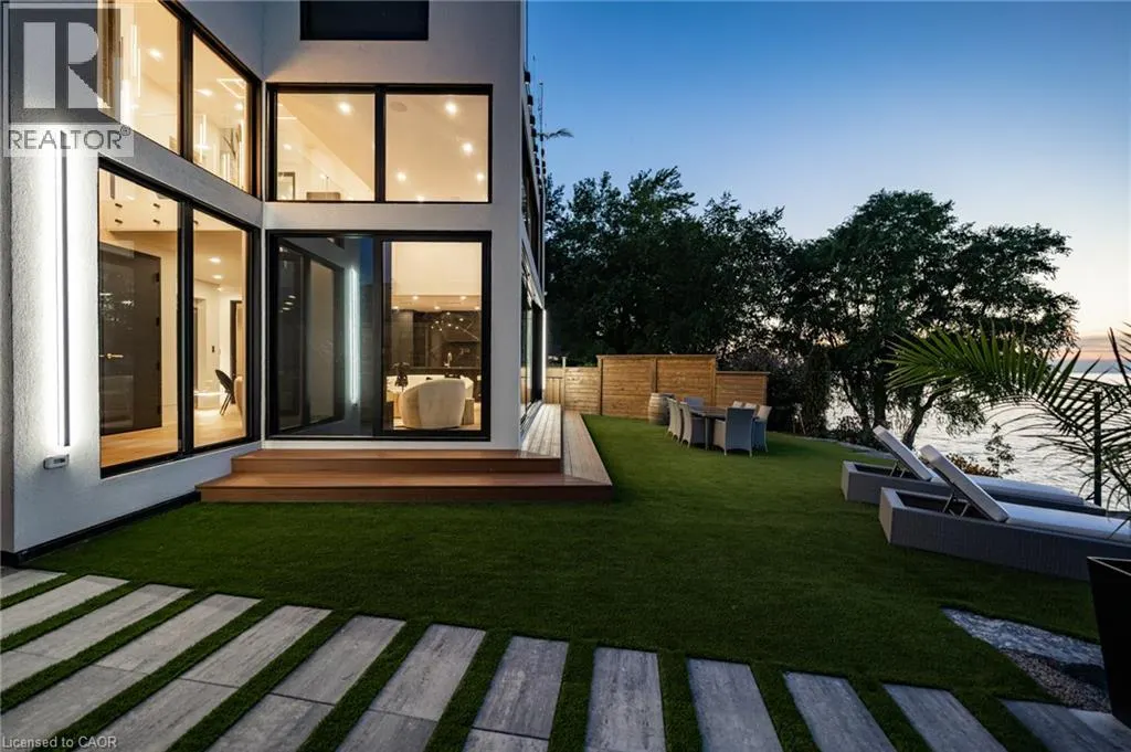 6 FIRELANE 11A Street