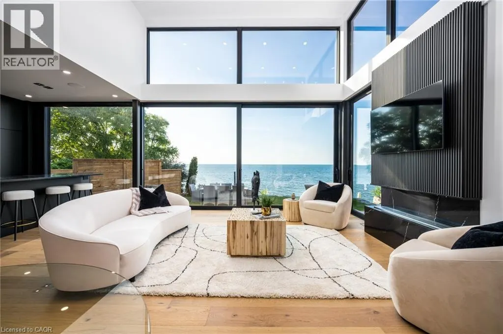 6 FIRELANE 11A Street