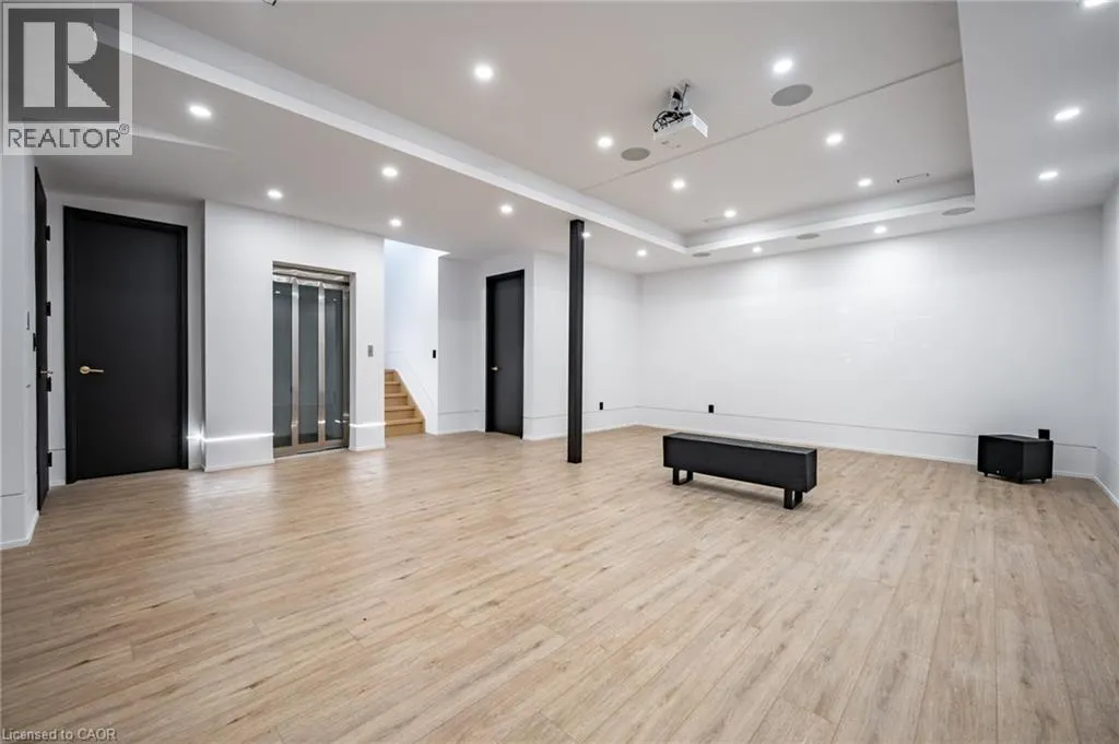 6 FIRELANE 11A Street